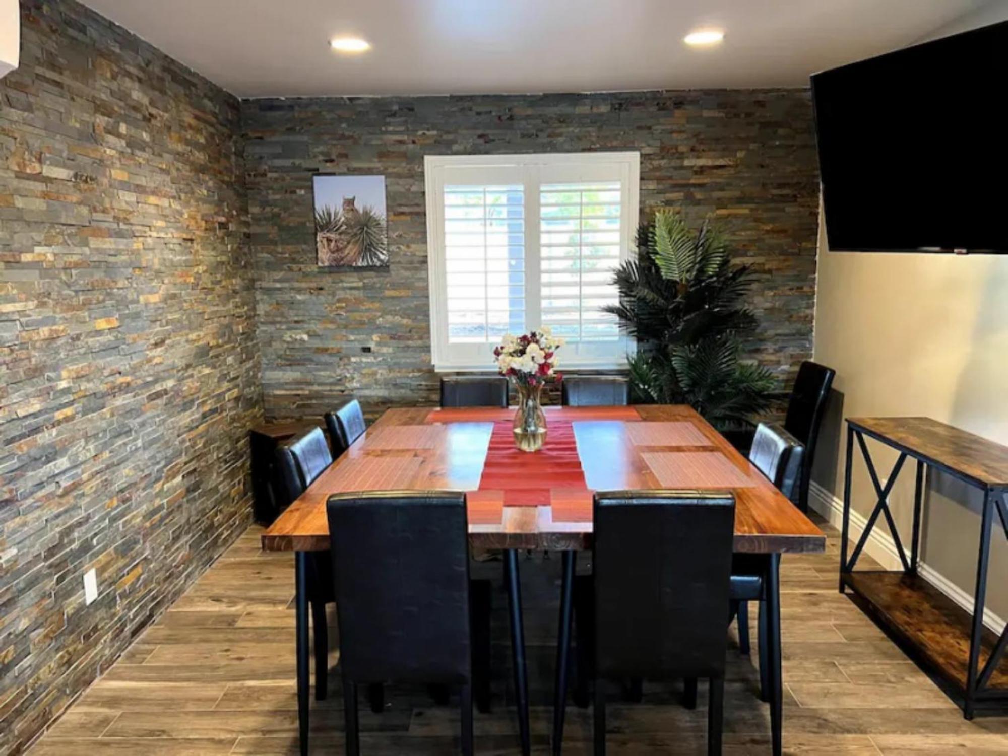 Lux Private Home - Pool, Billiards, 8 Smart Tvs, Board Games, Cotton Bedding - The Stone Sanctuary At Mccullough Hills Trailhead ลาสเวกัส ภายนอก รูปภาพ